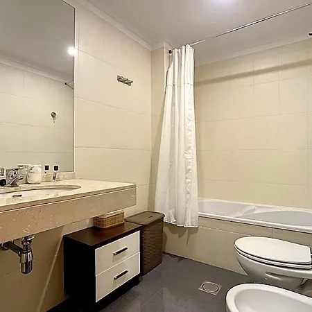 Hotel Cosy By Atlantic 3*